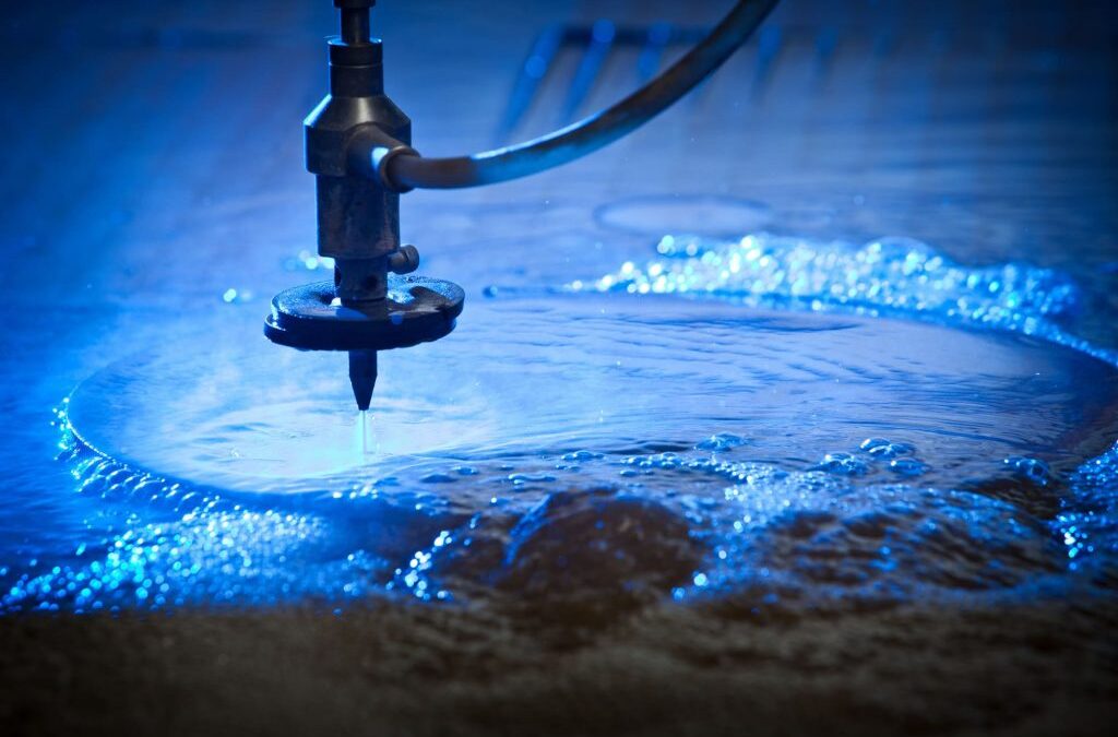 Il taglio Waterjet per lavorazioni conto terzi
